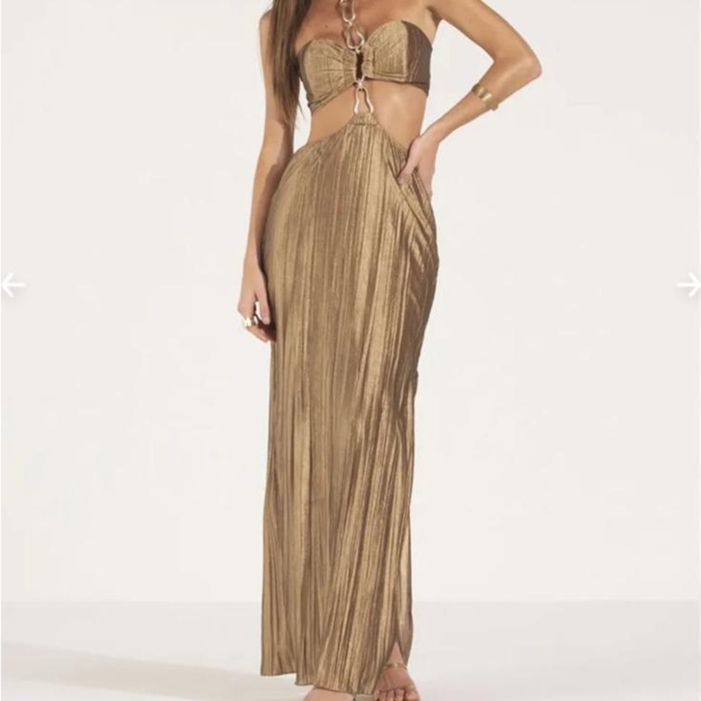 Elegant Gold Strapless Maxi Dress